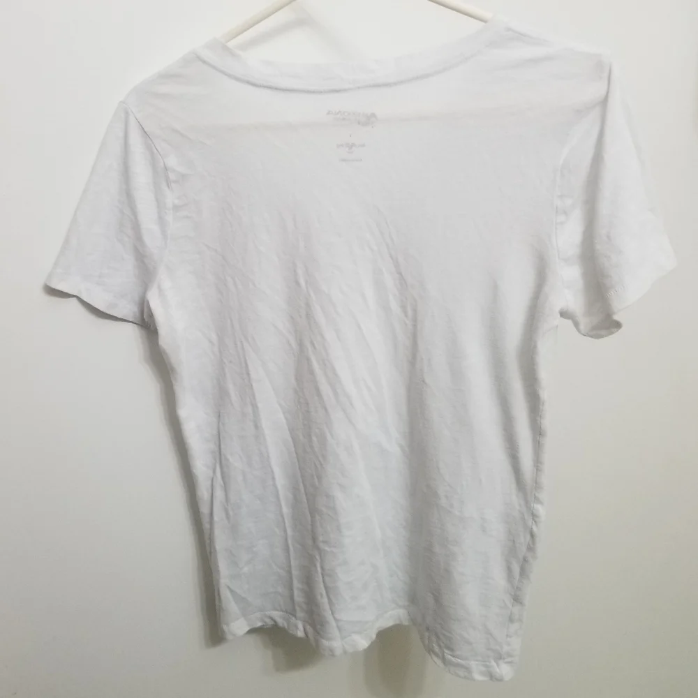 VGUC white Arizona cotton/poly shirt - Picture 4 of 4